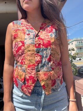 Vintage Floral Patchwork Button-Front Vest - Red Multi